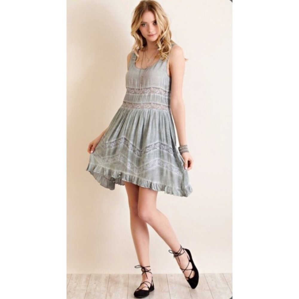 NWT Gray Tiered Ruffle Hem Voile & Lace Acid Wash Mini Slip Dress | Boho Indie S - Picture 7 of 8